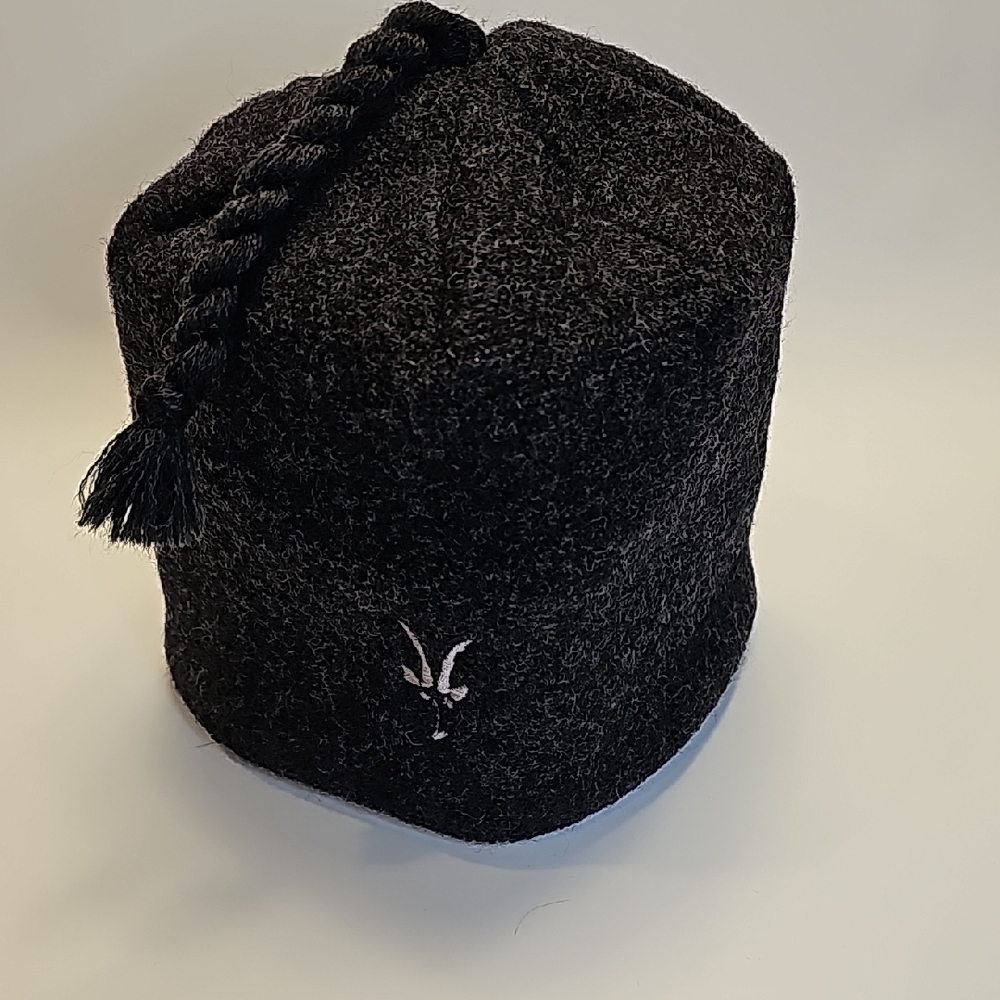 Chic Black Knit Hat with Embroidered Detail